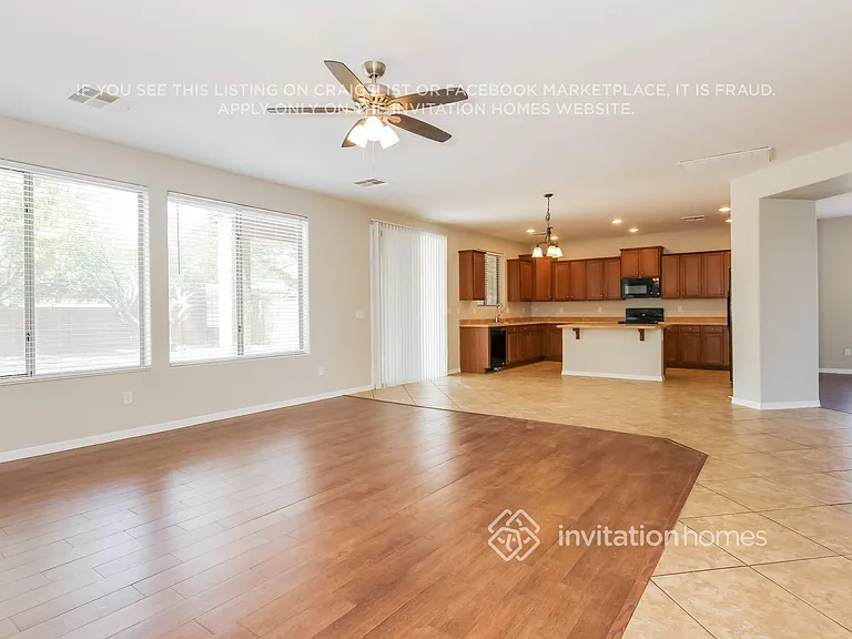 977 W Jersey Way — Photo 2