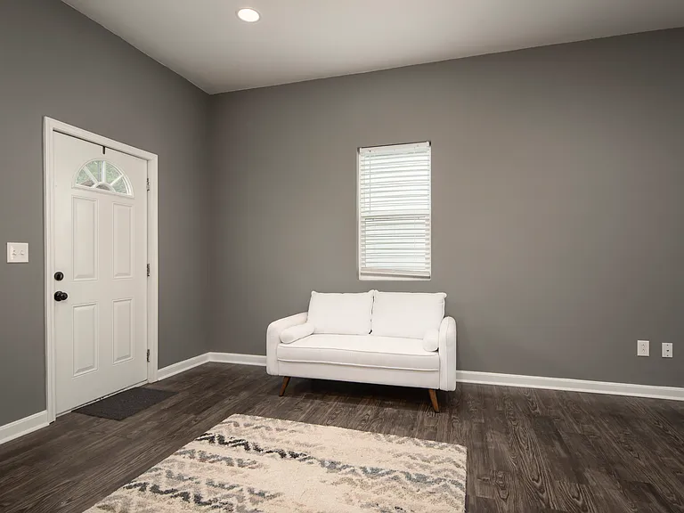 1408 Culbertson Ave — Photo 10