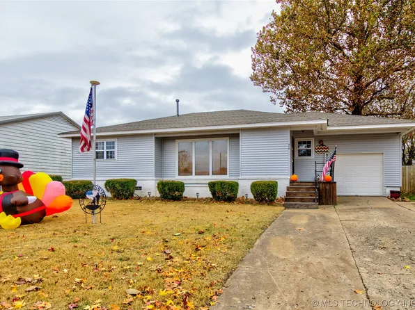 919 W Shawnee Ave, Nowata, OK 74048