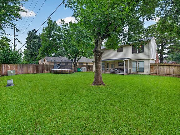 5th image of 15127 Hillside Park Way