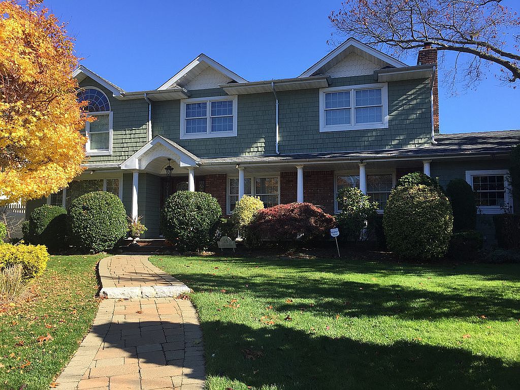 24 Bay Dr, Massapequa, NY 11758 Zillow