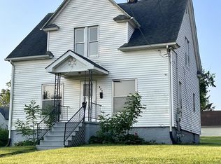 825 Pleasant St, Kewanee, IL 61443