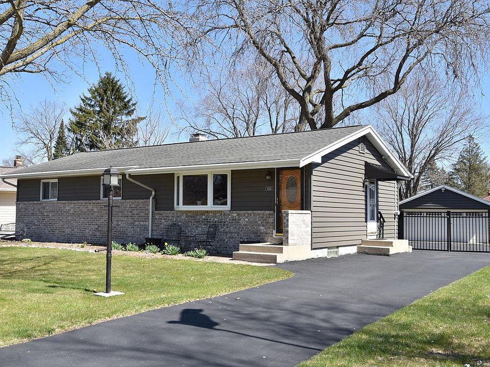 1st image of 8302 North Grandview DRIVE
