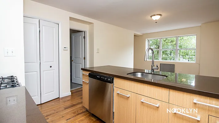 Rented by Nooklyn NYC LLC | media 11