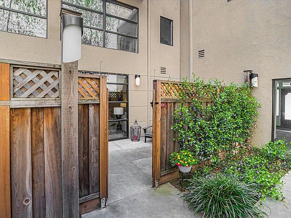 3rd image of 400 N 1st St APT 101