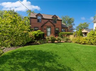3936 Urbandale Ave, Des Moines, IA 50310