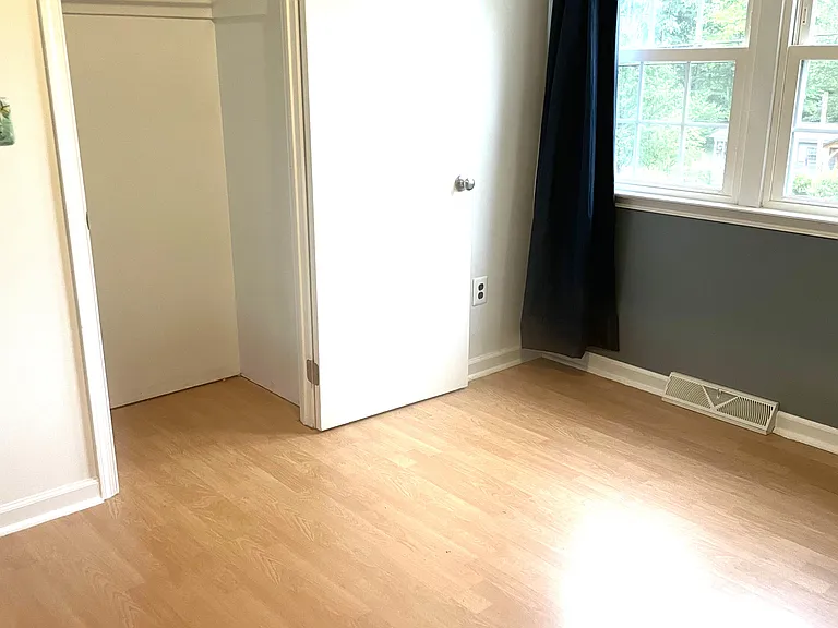 146 Cambridge Rd — Photo 11