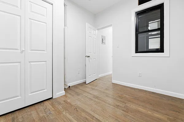 Rented by REAL New York | media 16