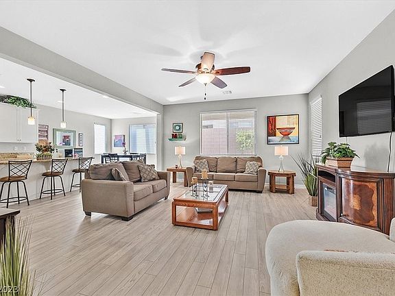 5th image of 5843 Sleepy Willow St