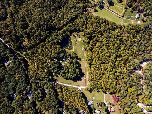 4th image of 71 Starview Ln