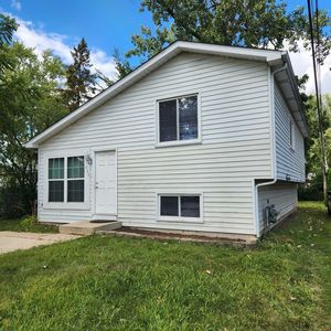 630 Morningside Dr, Round Lake Beach, IL, 60073