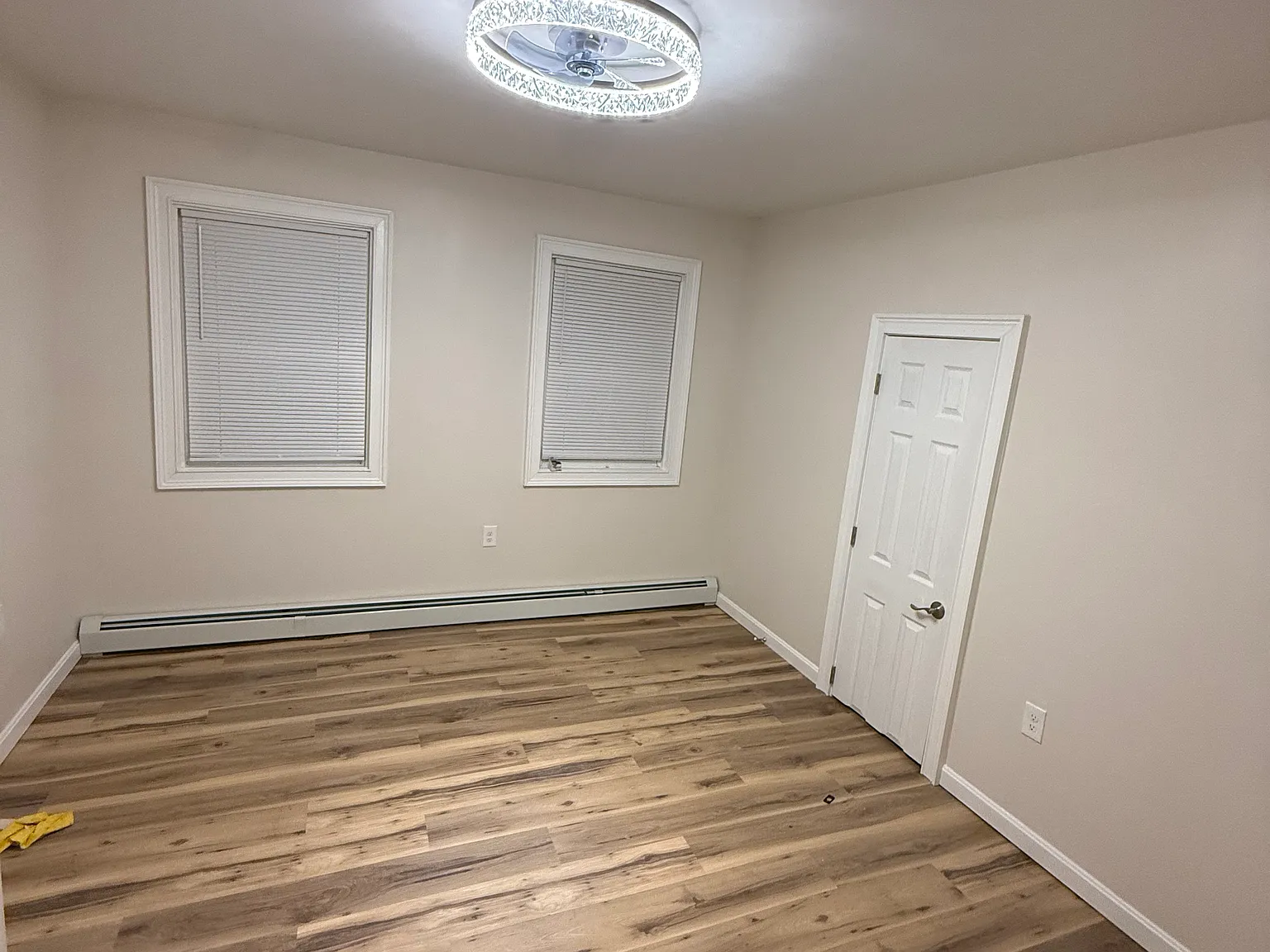 2 bed, $1,900 — Photo 4