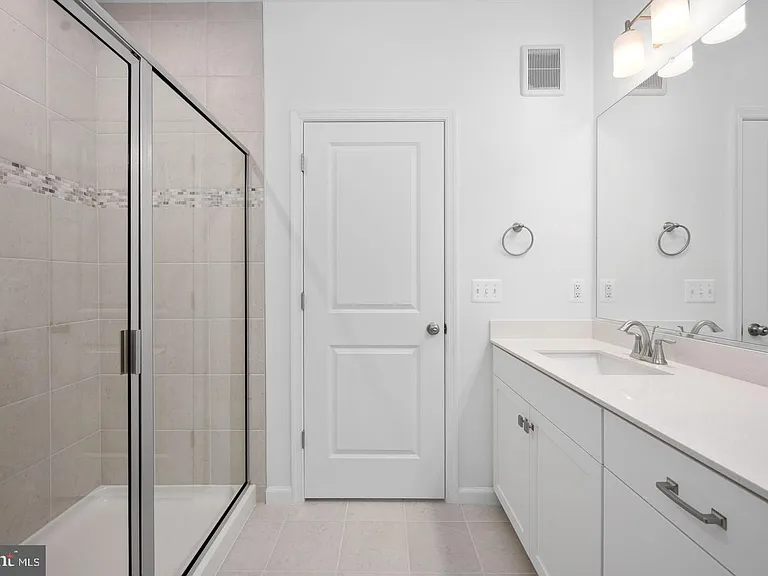 2536 Neabsco Common Pl — Photo 27