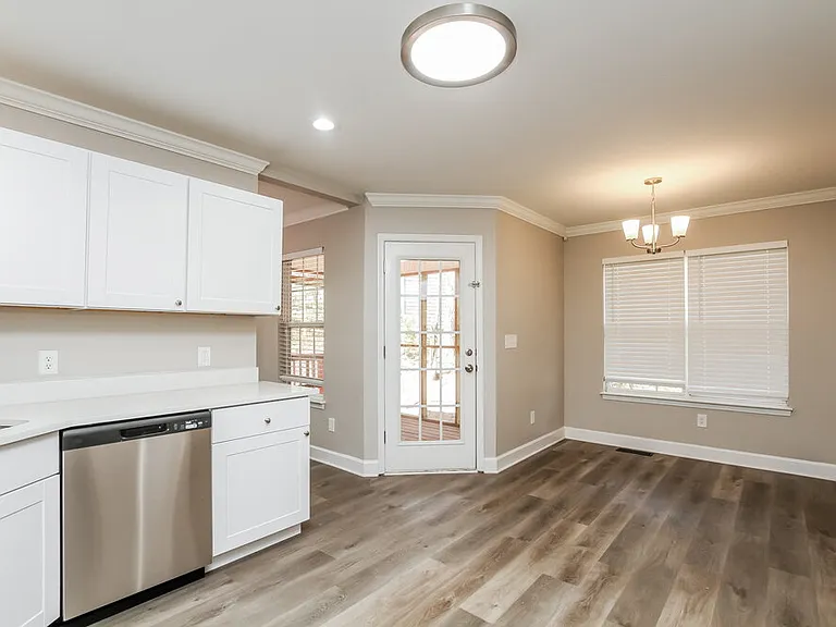 5118 Chestnut Knoll Ln — Photo 9