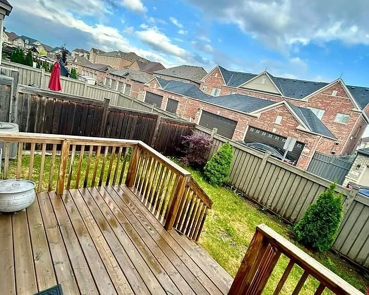 232 Kincardine St — Photo 40