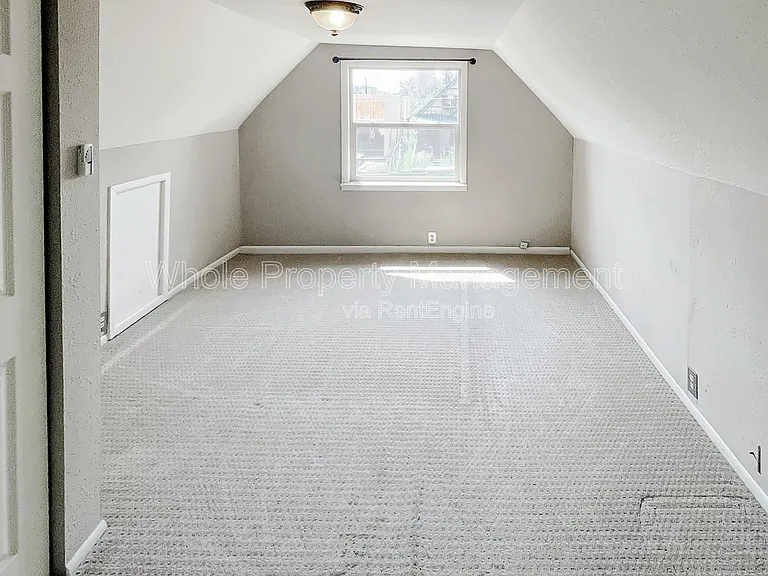 1733 W 39th Ave — Photo 11
