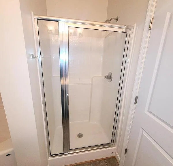 1136 Winsford Ln — Photo 11
