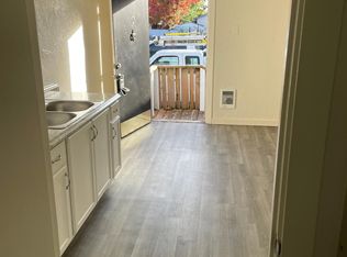 13718 SE Division St #14, Portland, OR 97236