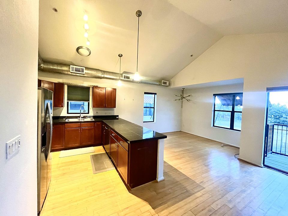 Large granite countertops are excellent for cooking and entertaining.