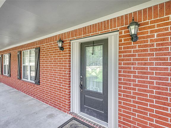 4th image of 106 S Tammye Ln