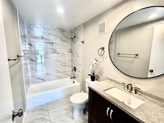 5th image of 1631 E Cypress St APT A