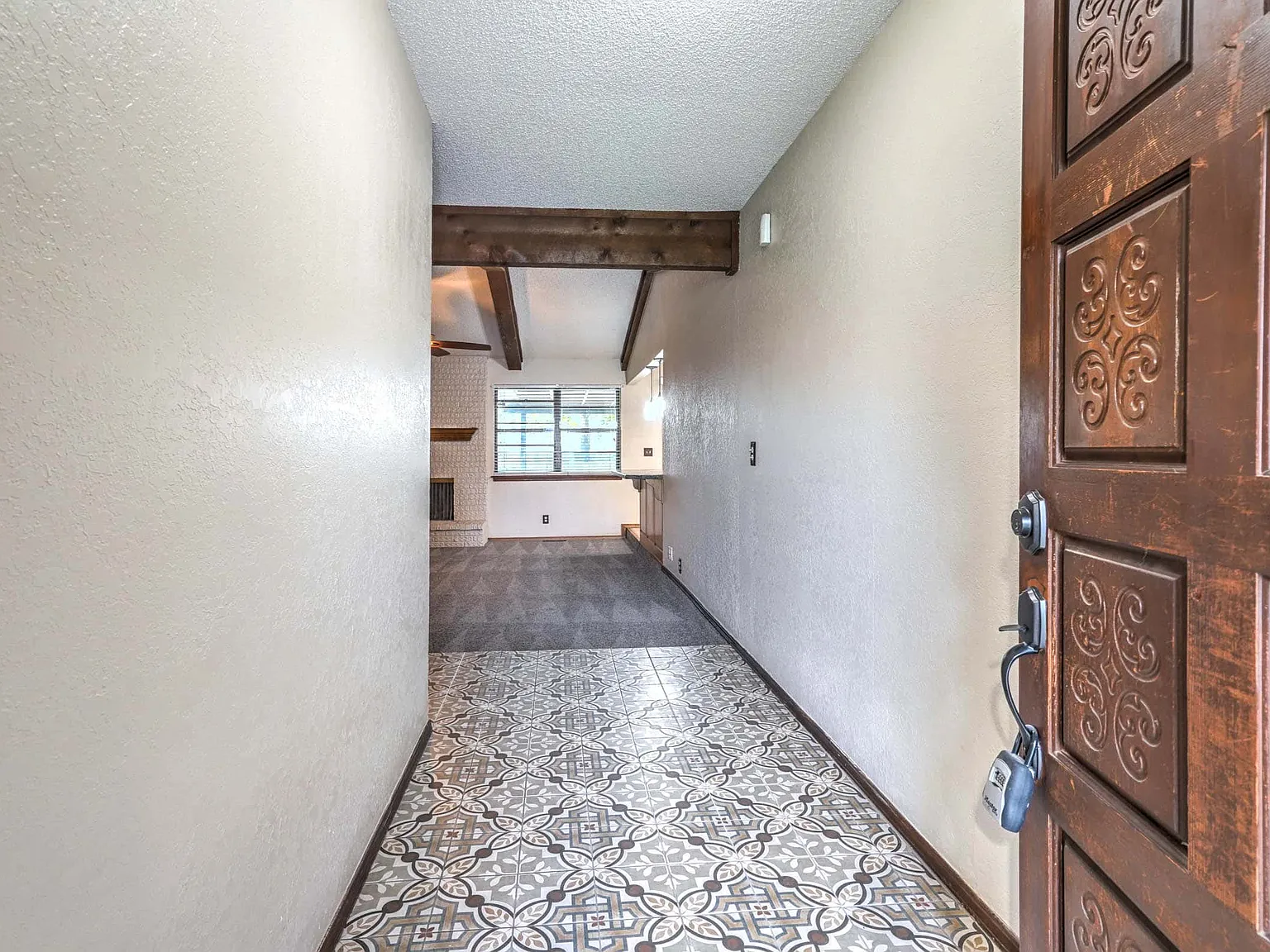 3 bed, 1620 sqft, $1,725 — Photo 4