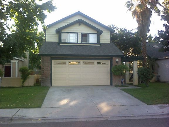 2nd image of 11820 Autumn Pl