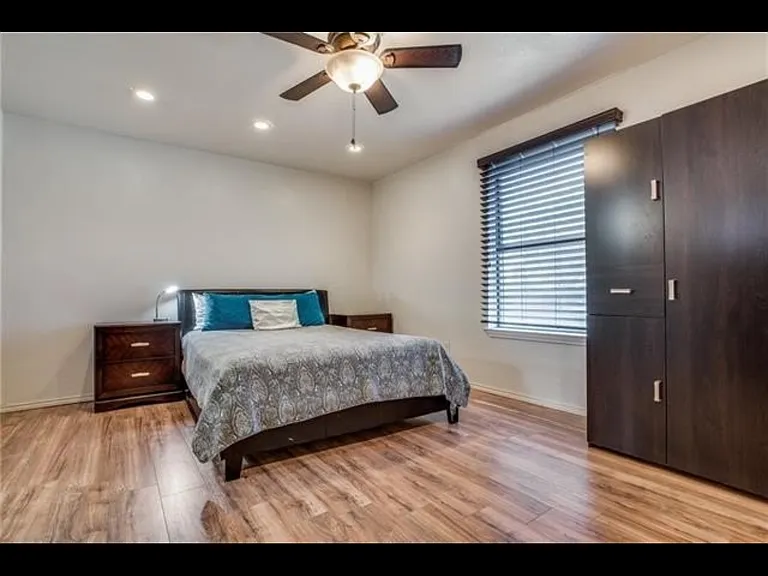 1001 E Peters Colony Rd — Photo 5