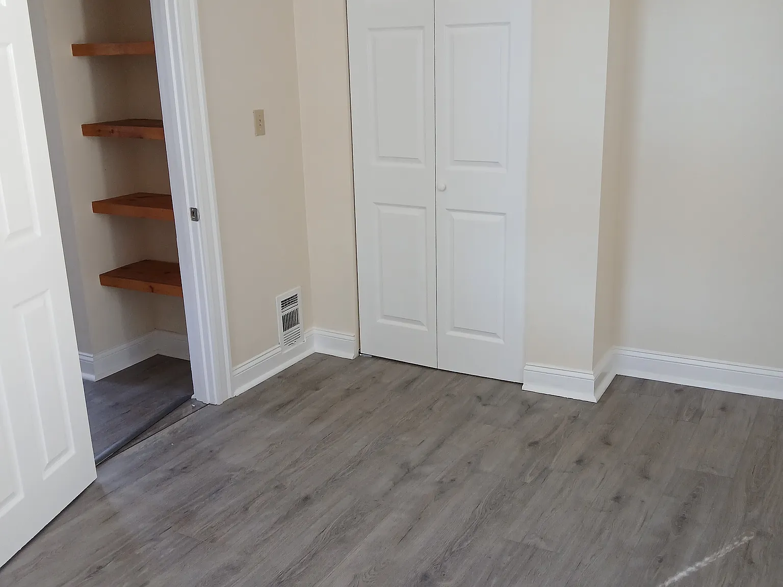 63 Woolson St — Photo 3