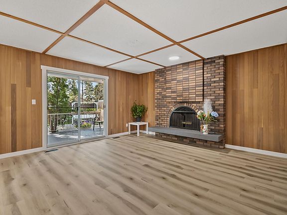 5th image of 10619 35th Ave NW