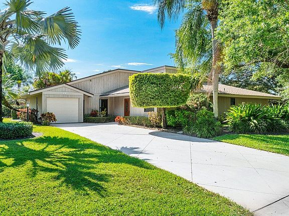 3rd image of 6151 Finsbury Ct