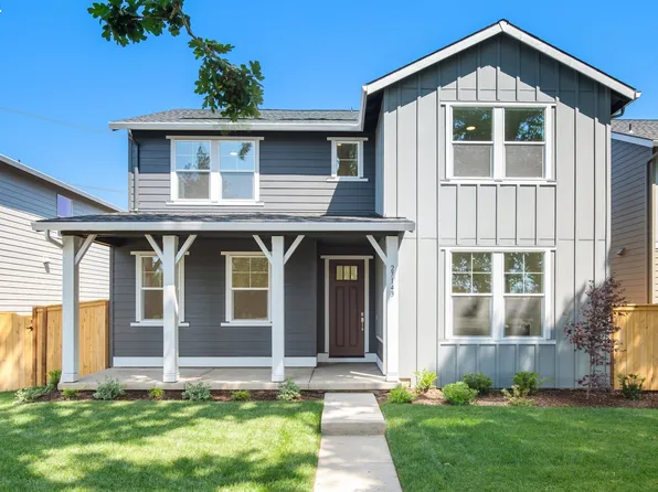 27143 SW Trillium Ln, Wilsonville, OR 97070