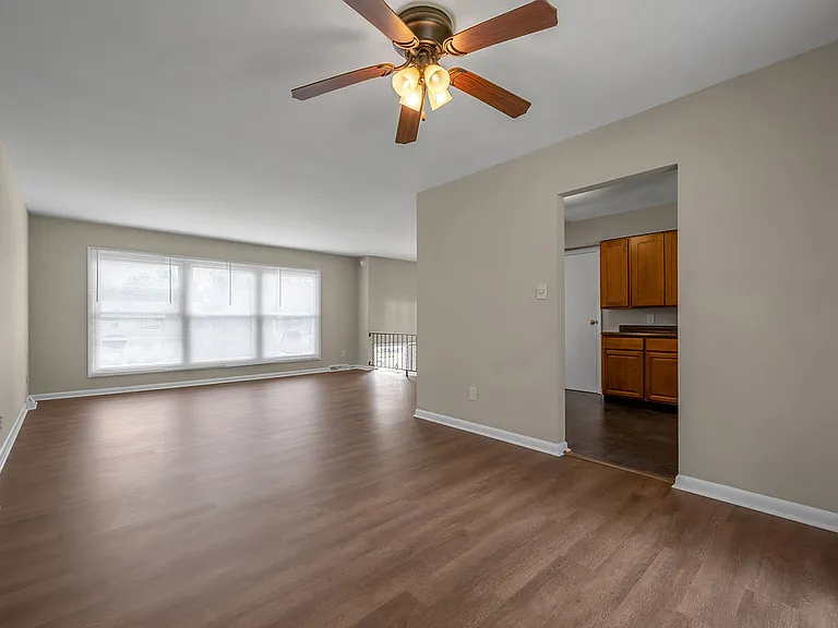 833 Malabu Dr — Photo 11