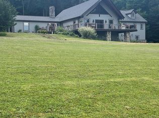 9520 Clear Shade Dr, Windber, PA 15963