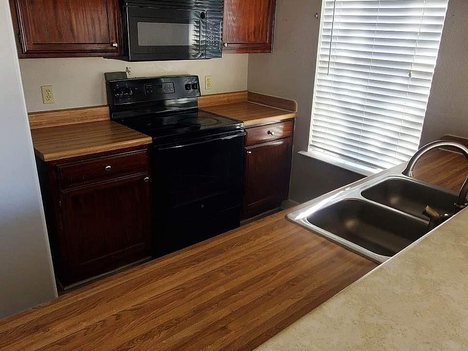 1st image of 500 White Spruce Dr