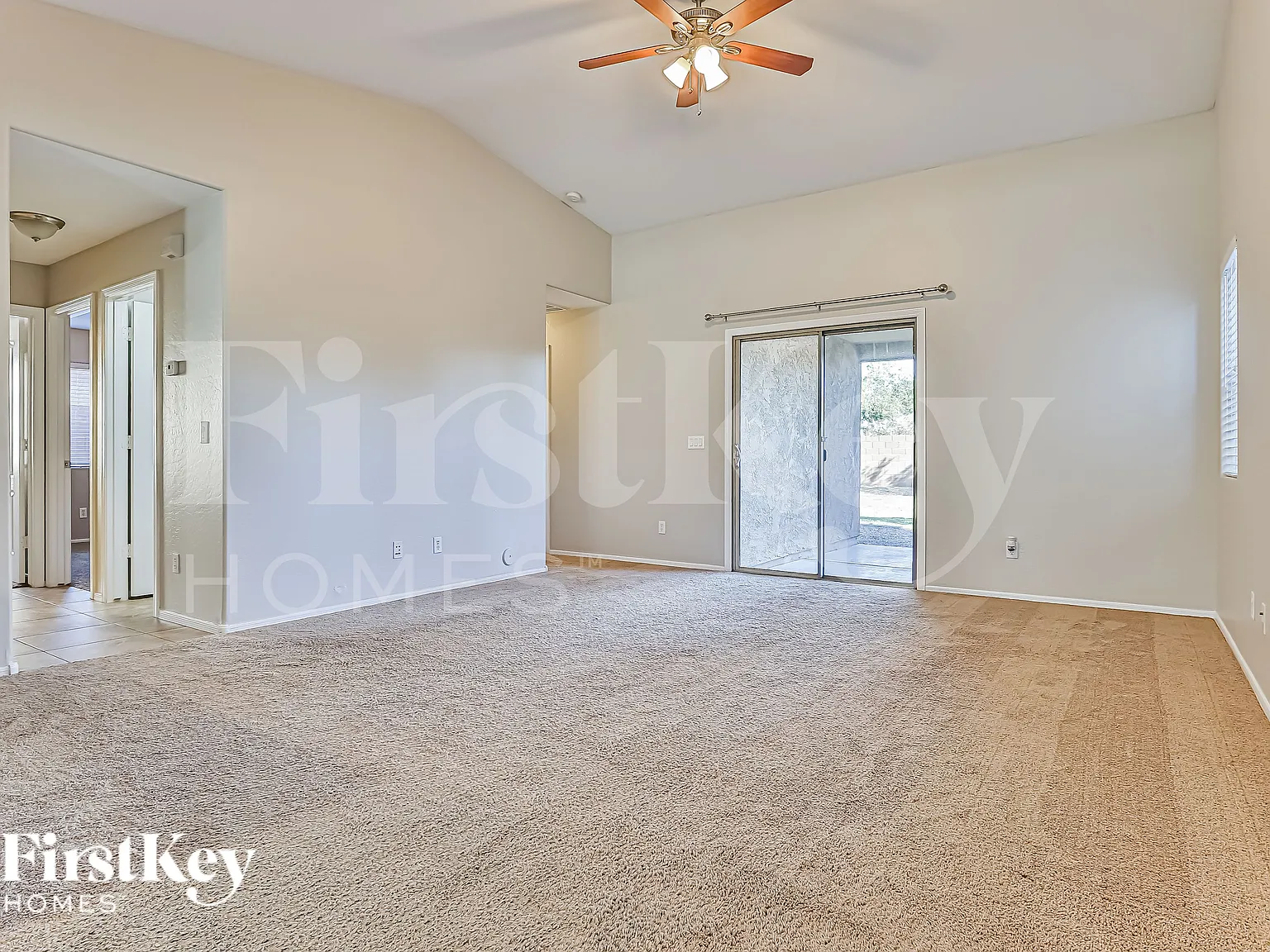 3 bed, 2.0 bath, 1277 sqft, $1,730 — Photo 2