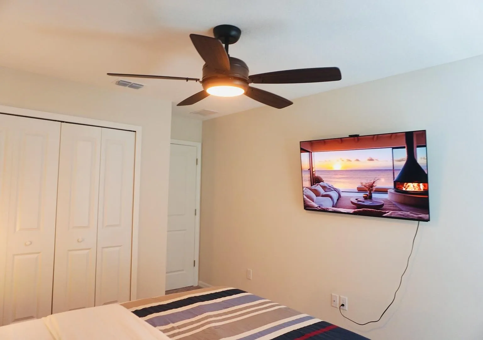 2 bed, 1.5 bath, 1756 sqft, $979 — Photo 1