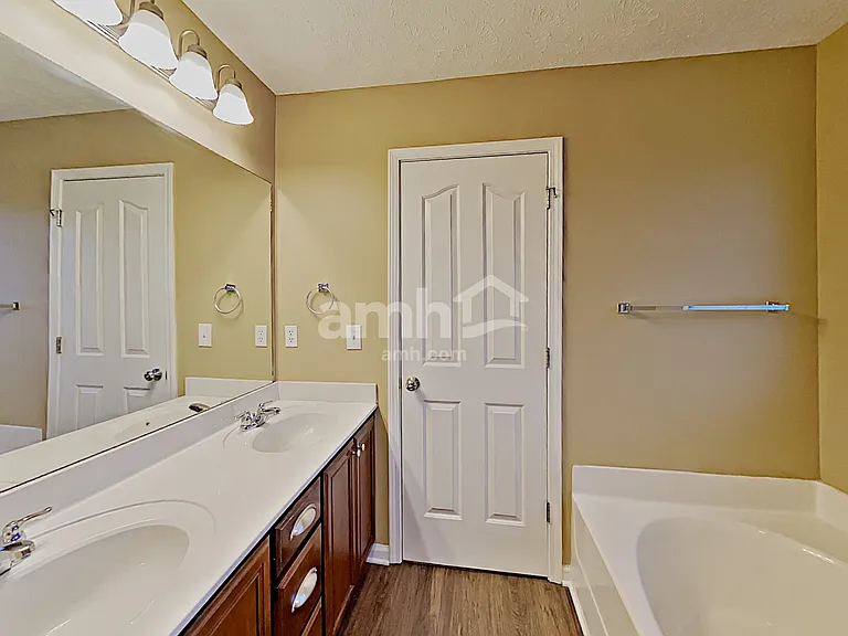 4328 Pender Ct — Photo 11