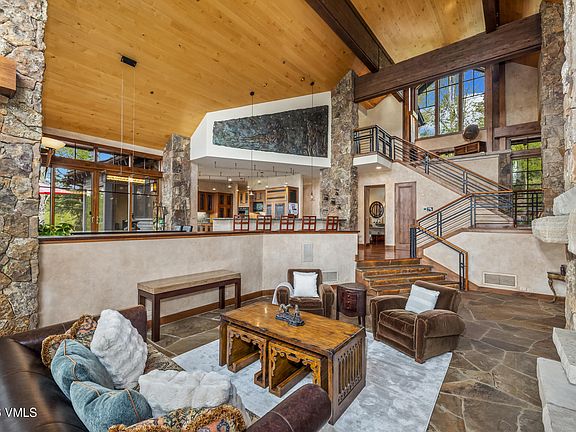 5th image of 32 Stag Gulch Ct