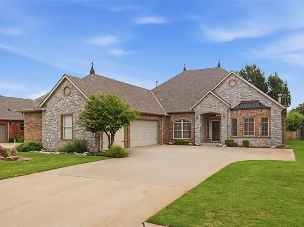 12508 Chateaux Rd, Oklahoma City, OK 73142