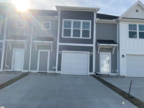 319 Lion Heart Ln, Greer, SC 29651