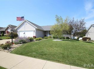 808 Anne St, Washington, IL 61571