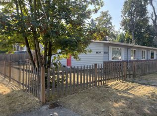 8526 SE Hawthorne Blvd, Portland, OR 97216