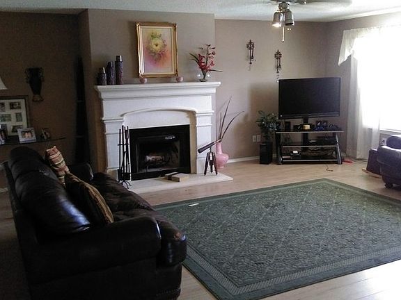 4th image of 8202 Silverton Dr