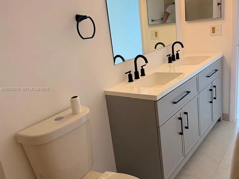 8235 Lake Dr #502 — Photo 7