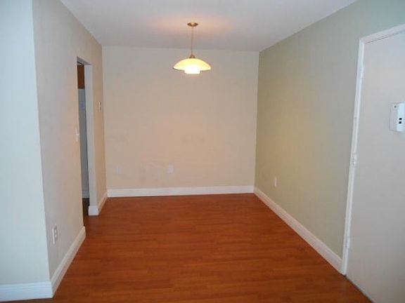 4th image of 437 Executive Center Dr APT 211