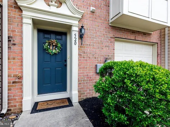 520 Boxwood Ln, Woodbury, NJ 08096