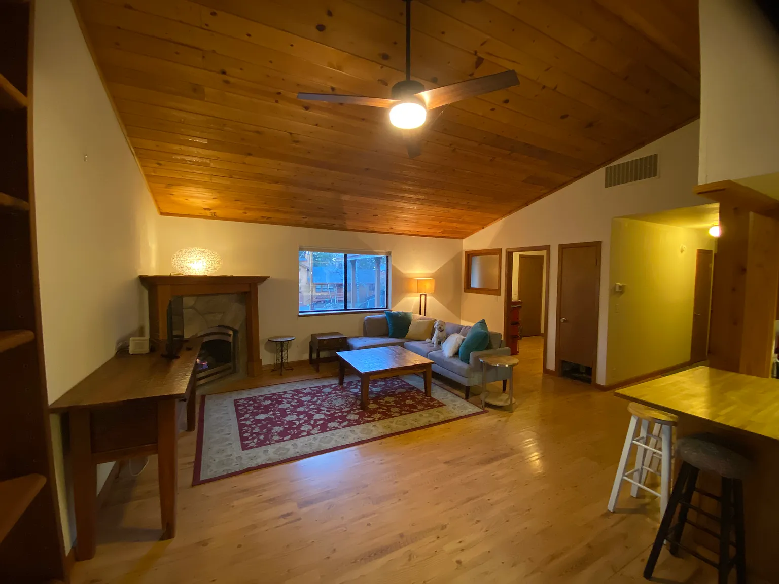 2 bed, 1232 sqft, $3,900 — Photo 3
