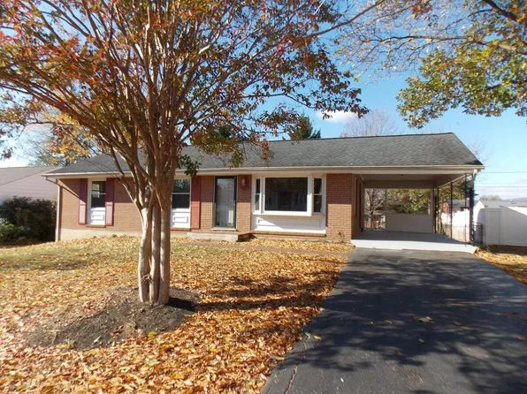 5542 Capito St, Roanoke, VA 24019