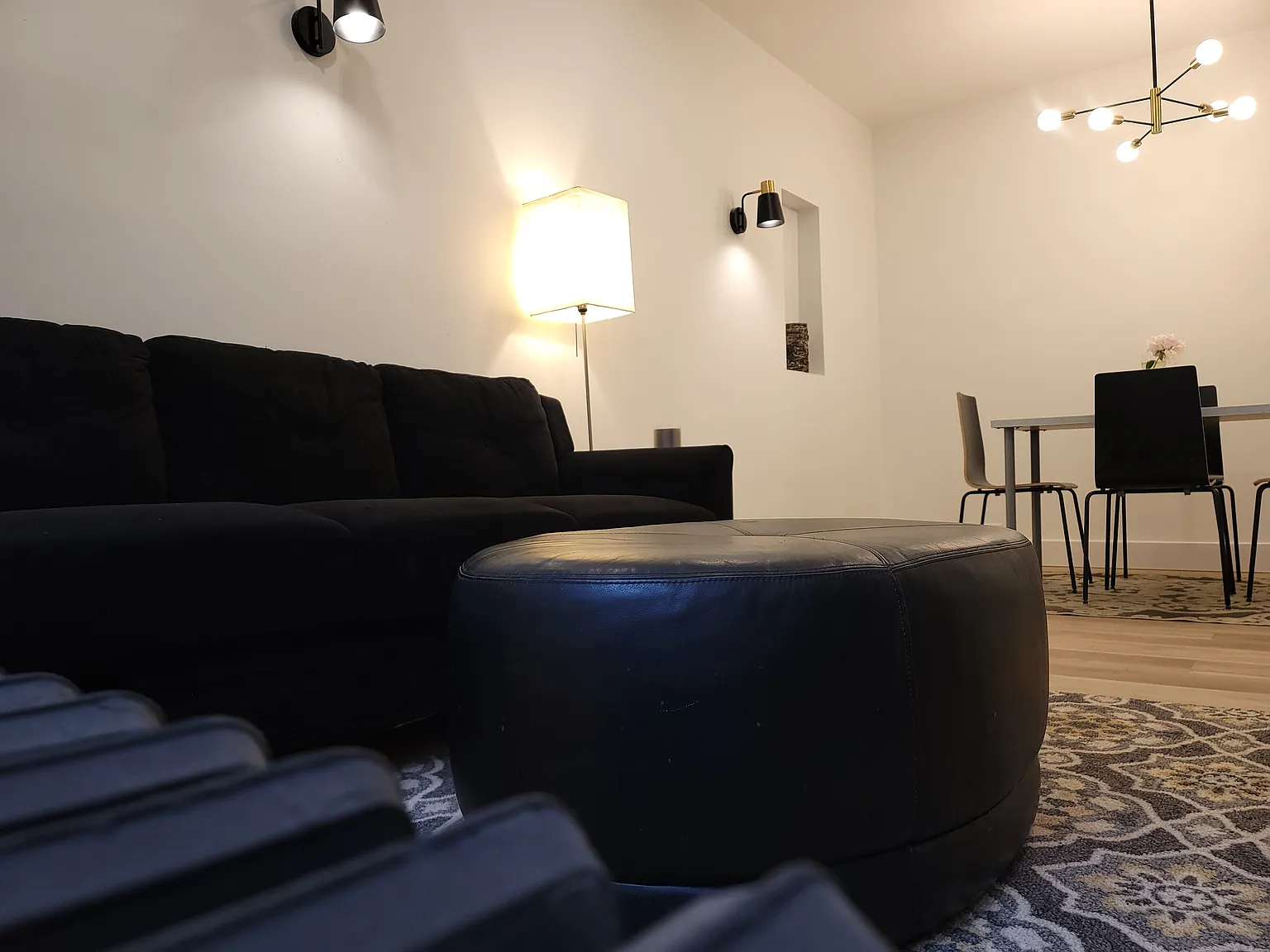 2 bed, 1100 sqft, $1,899 — Photo 4